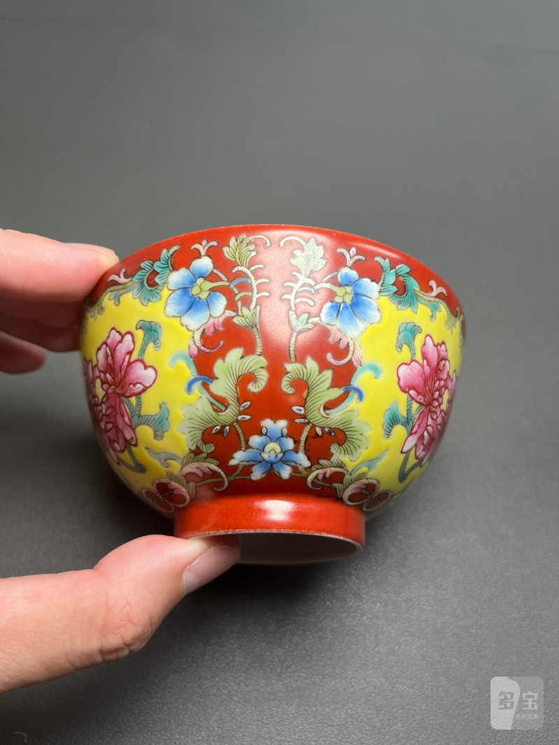 清光绪  珊瑚红地洋彩花卉碗（一对） - 图9